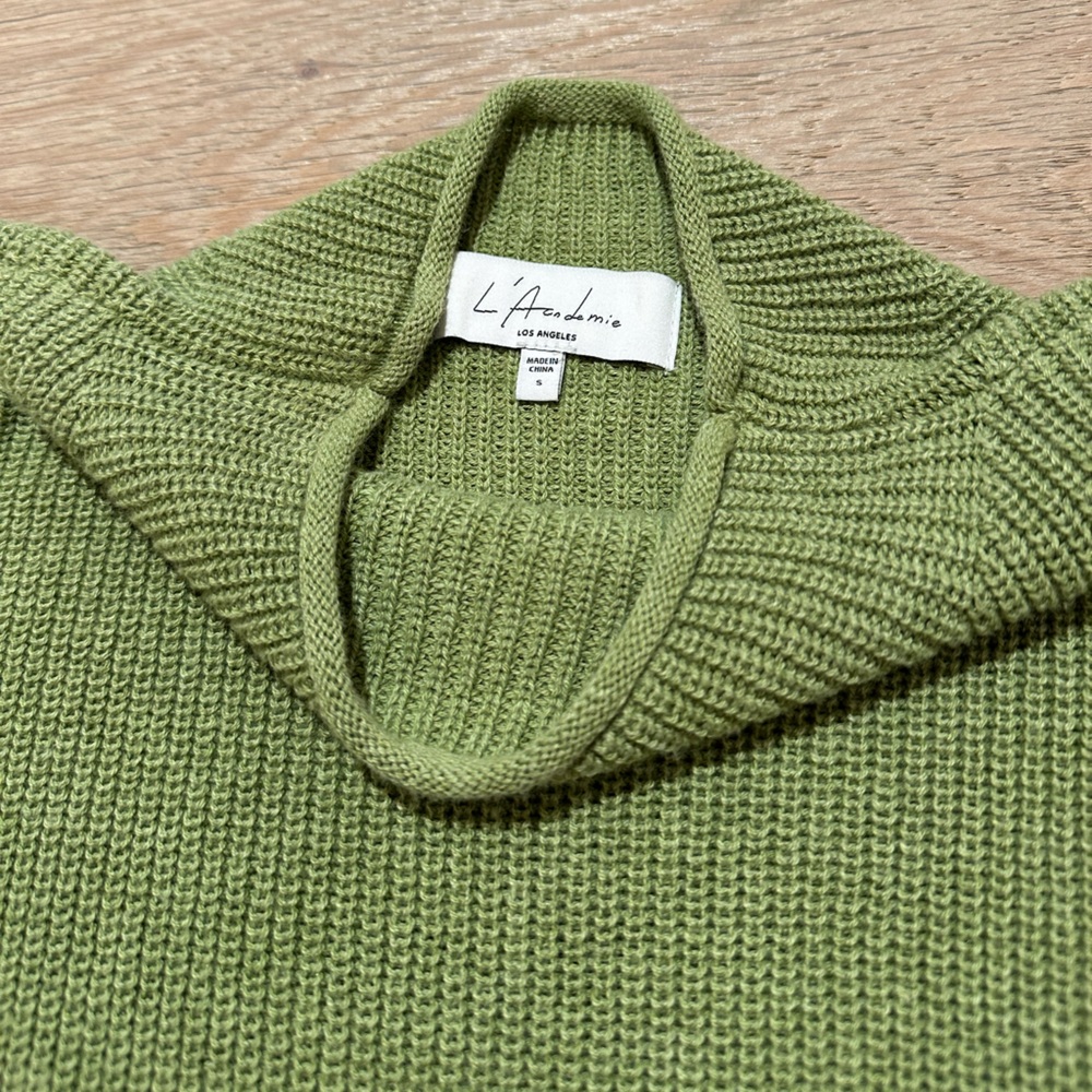 L'Academie Maja sleeveless sweater Knit Crop Top - Picture 4 of 13